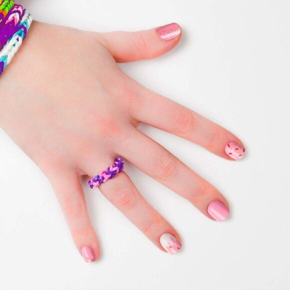 No Glue Mani Press On Nails, Mini Press-On Manicure for Kids, 'Super Duper', Pin - Picture 7 of 11